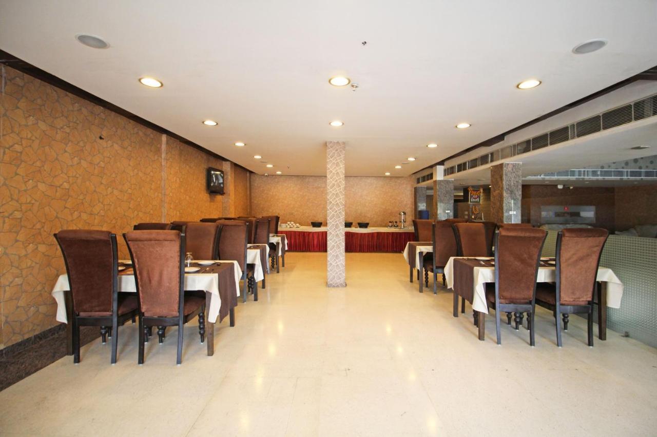 Capital O 7331 Hotel Downtown New Delhi Eksteriør billede