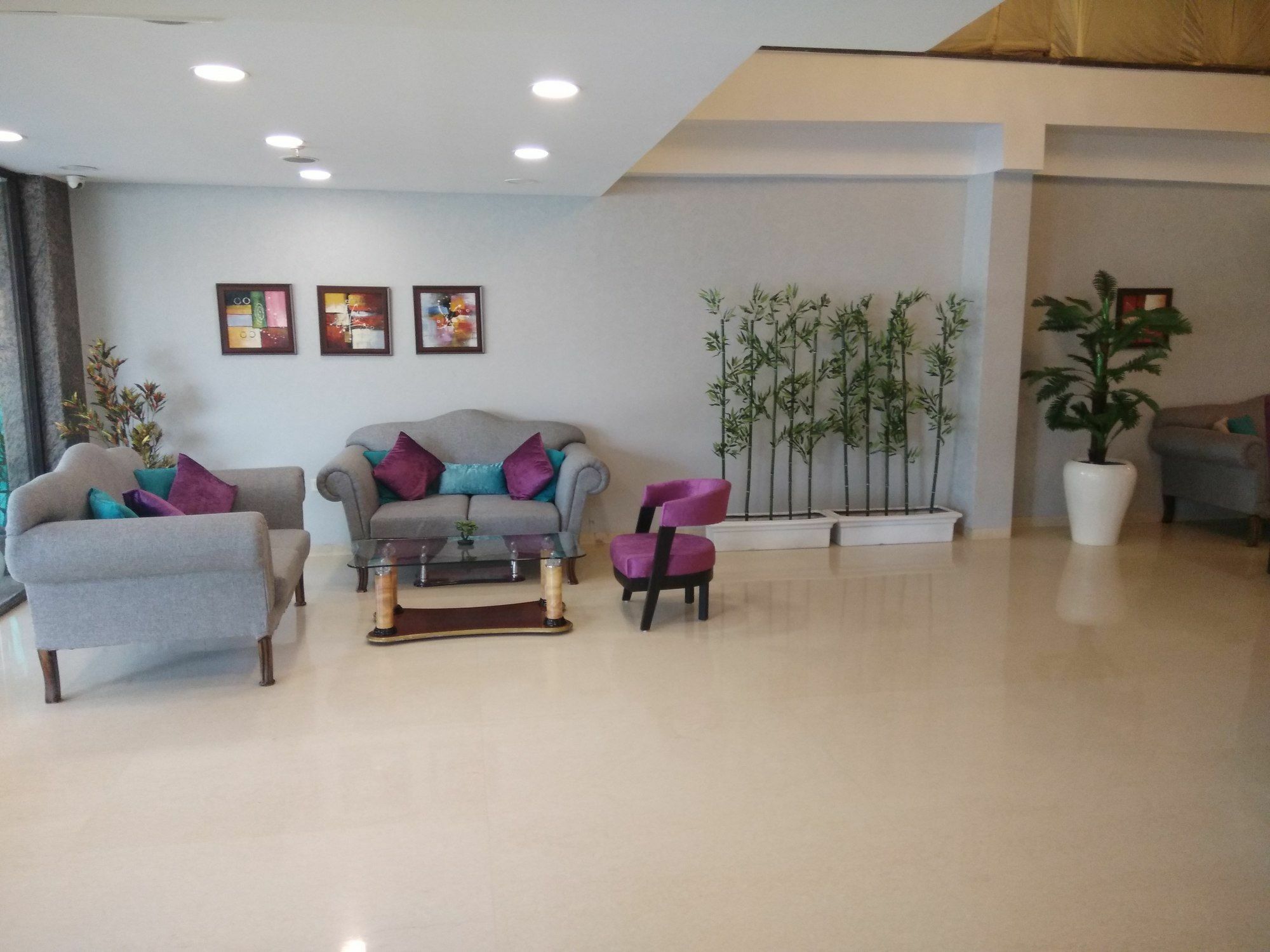 Capital O 7331 Hotel Downtown New Delhi Eksteriør billede